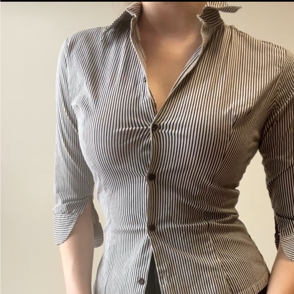 Priority quarter sleeve blouse